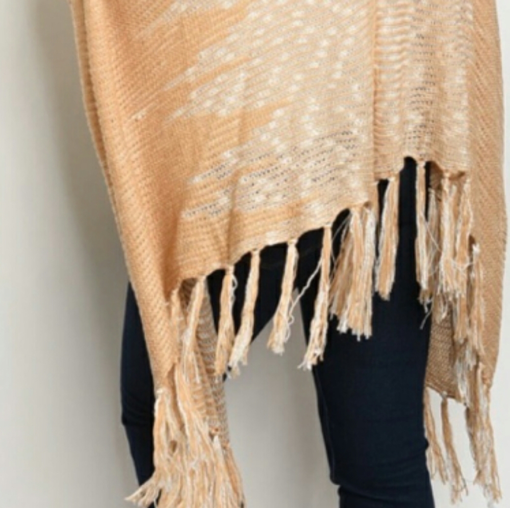White/Tan Fringed Shrug/ Cardigan - Picture 4 of 6